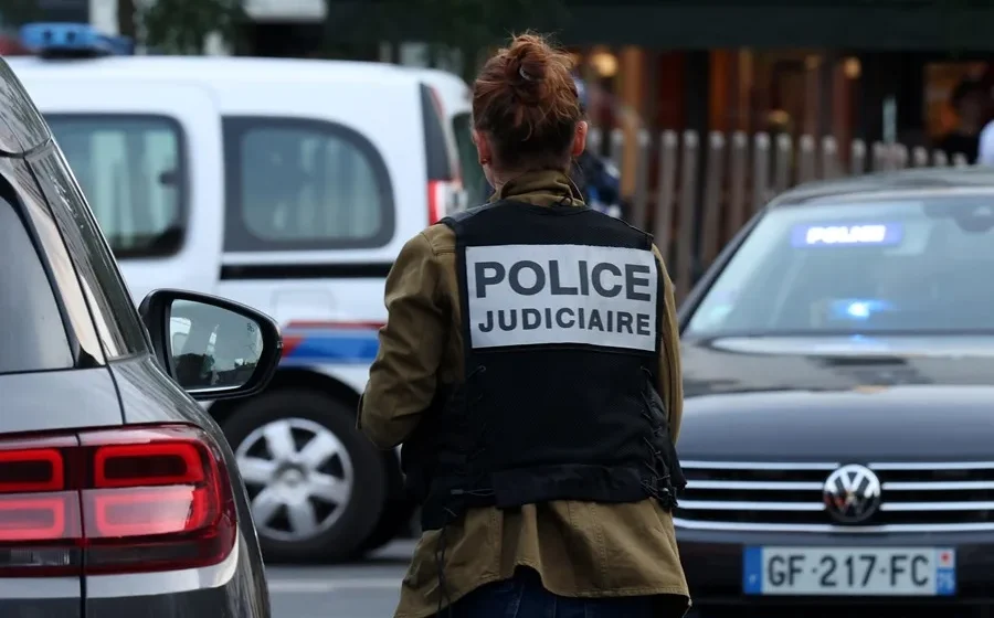 Francia investiga posible motivación terrorista del tiroteo en colegio cerca de Marsella