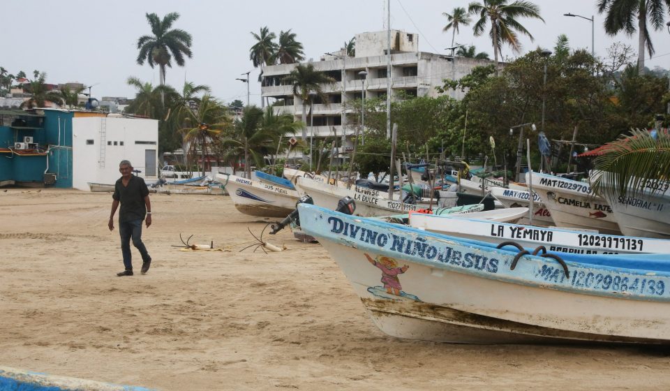 Hurricane Trudy makes its way towards Mexico, threatening heavy rain