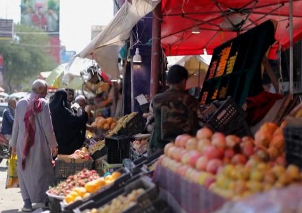 Yemen’s Taiz residents fear food and fuel crisis amid fighting